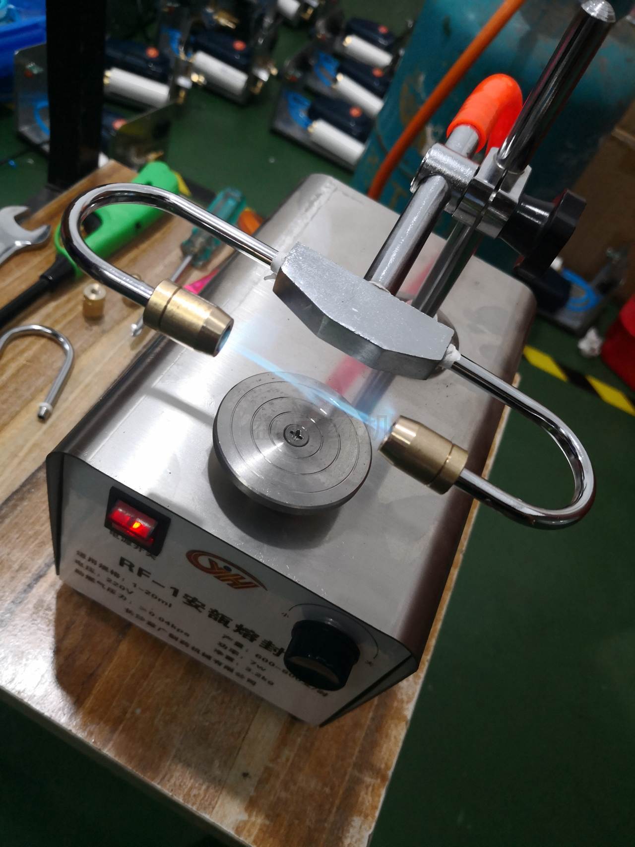 RF-1安瓿熔封機火焰狀態 RF-1安瓿熔封機火焰狀態